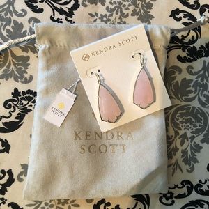NWT Kendra Scott earrings